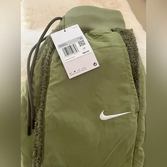 Nike track pants/ joggers - Picture 2 of 3